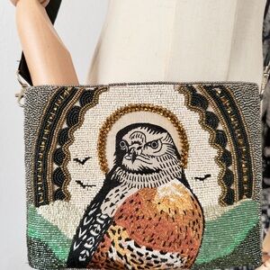 Mary Frances beaded bag crossbody Bird Of Prey  Excellent condition See details